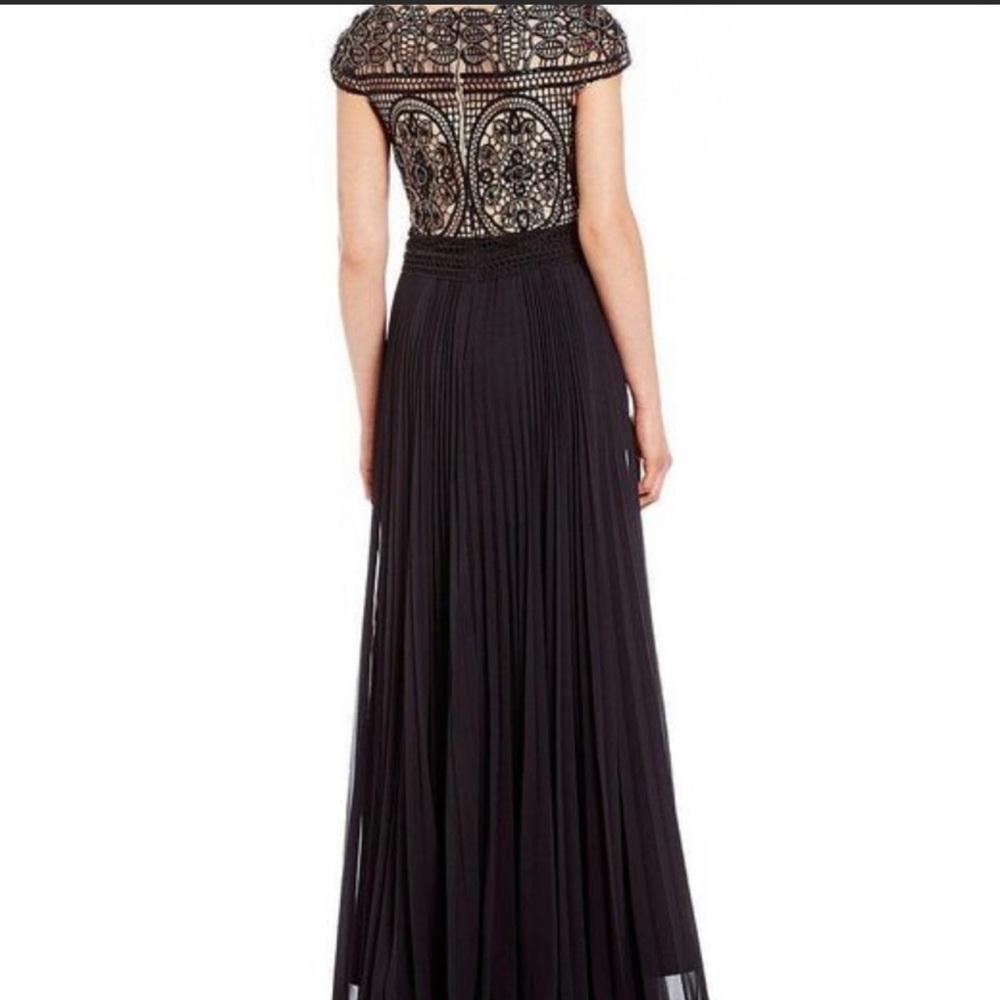 Aidan Mattox Black Gown Sz 12/L - Picture 2 of 6